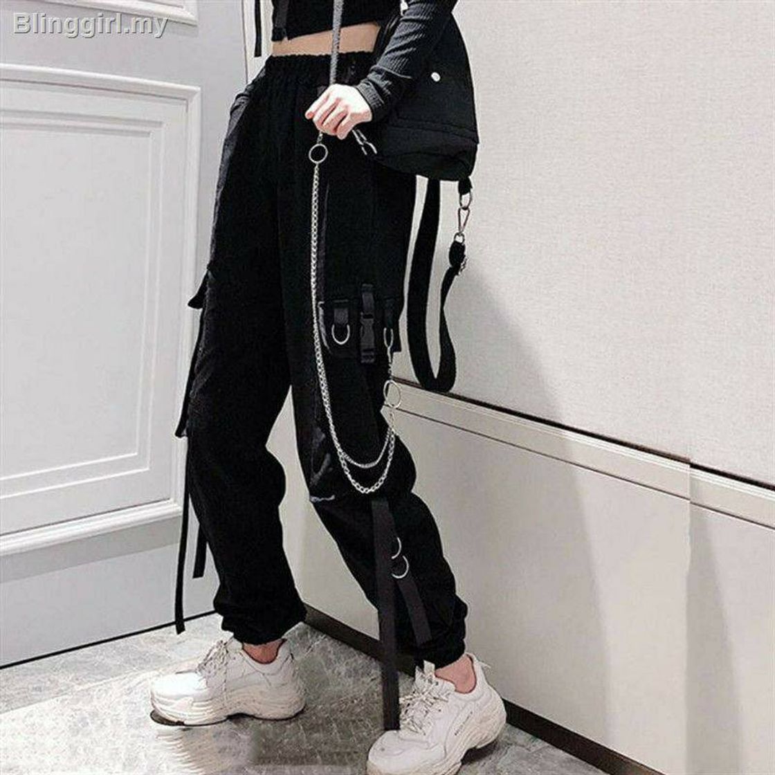 Moda Calça hip hop com bolsos e correntes