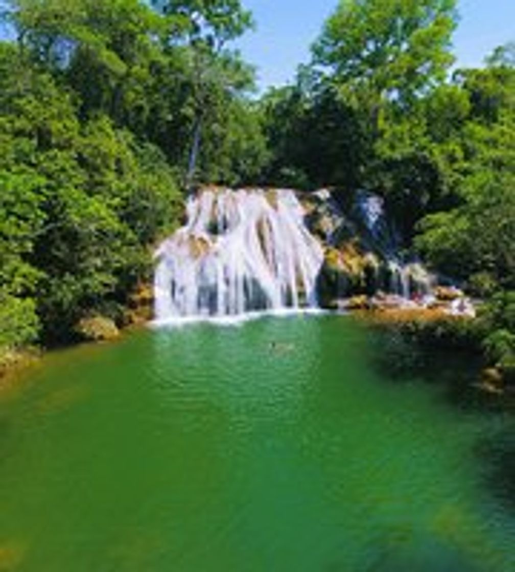 Lugar Cachoeira