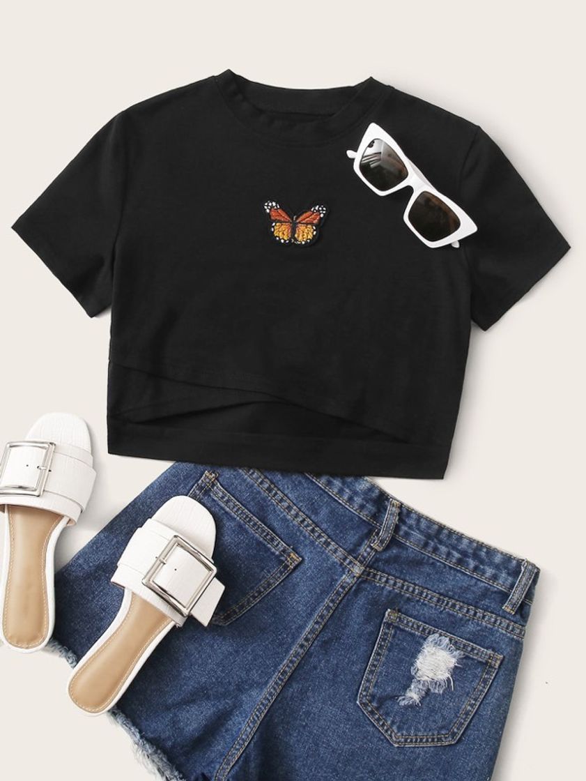 Moda Camiseta corta con abertura con estampado de mariposa