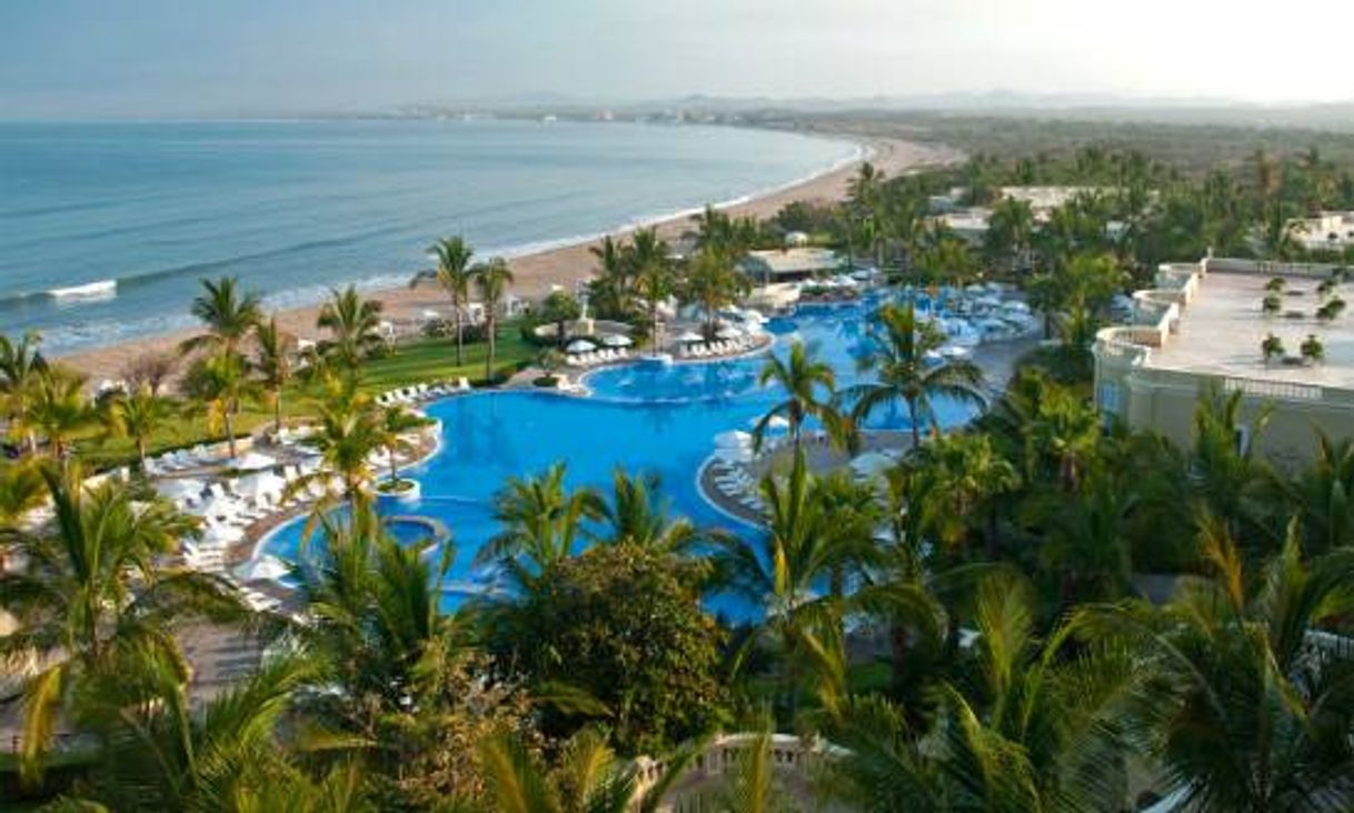 Place Emerald Bay Pueblo Bonito