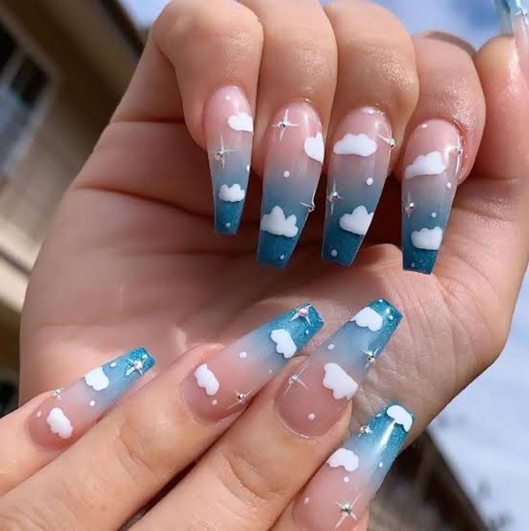 Fashion Unhas com nuvens ☁️💎✨❤️