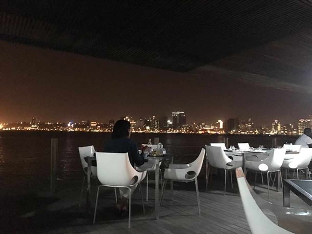 Restaurants Cais de Quatro