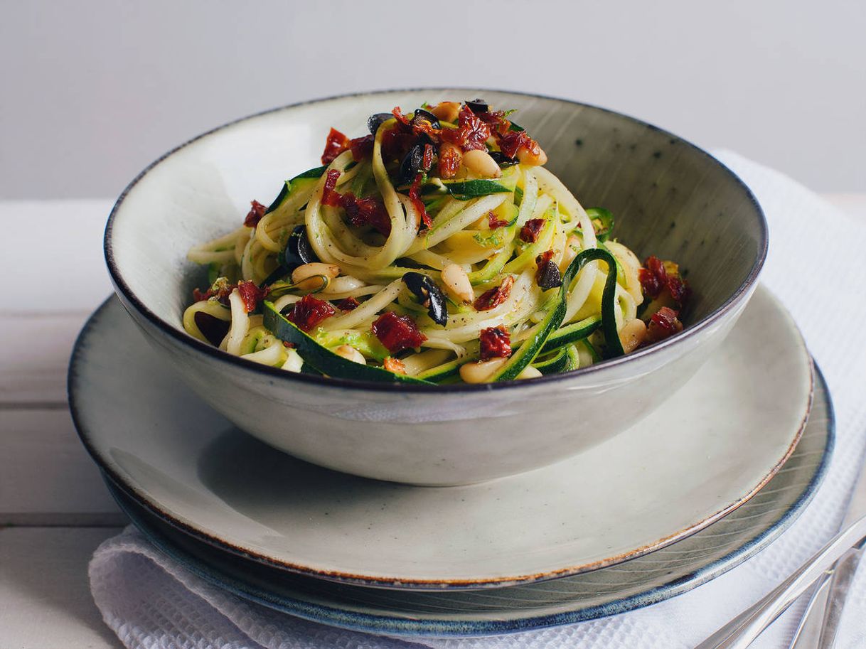 Moda Mediterranean zucchini spaghetti with lemon sauce