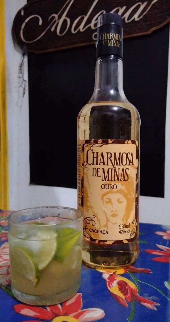 Products Cachaça Charmosa de Minas