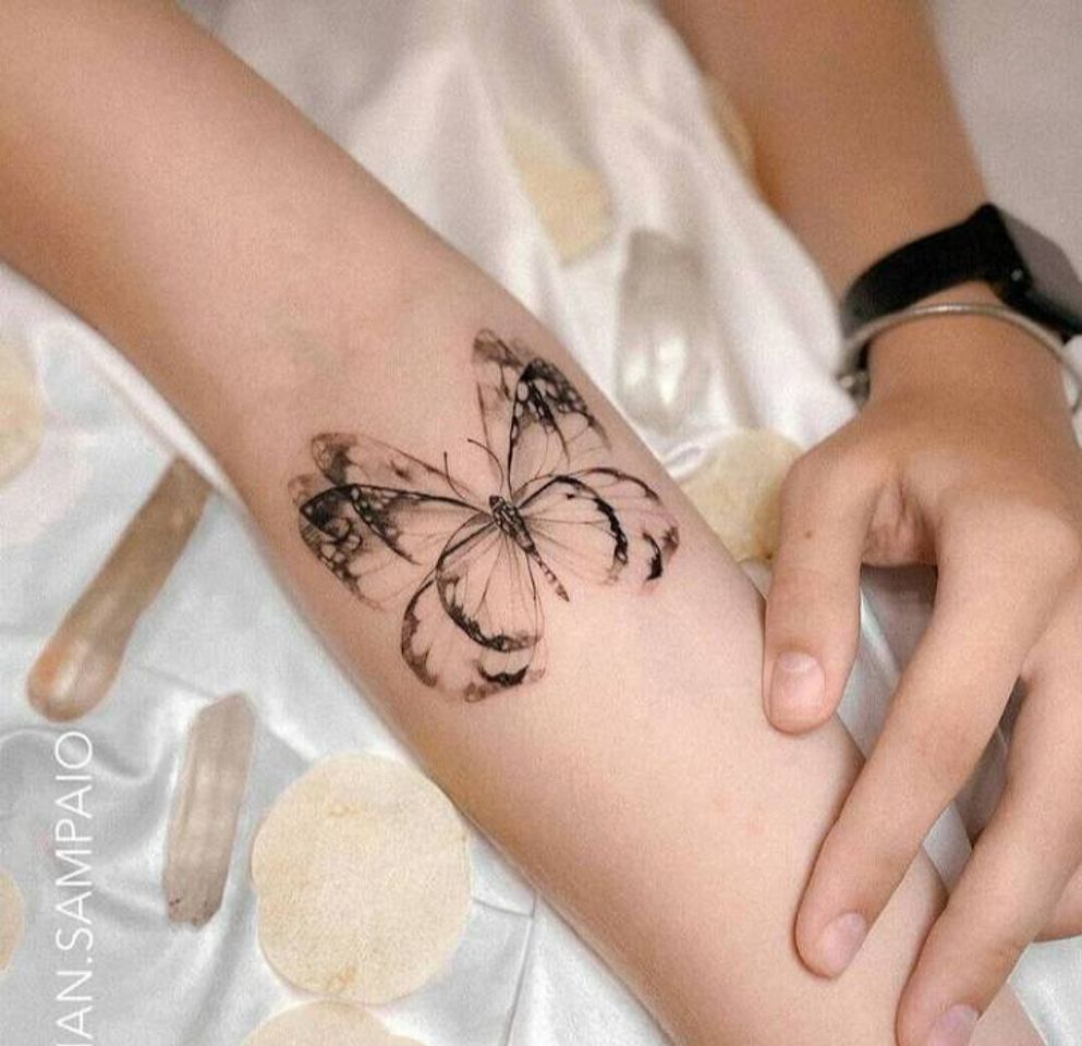 Moda Tatuagem feminina delicada borboleta