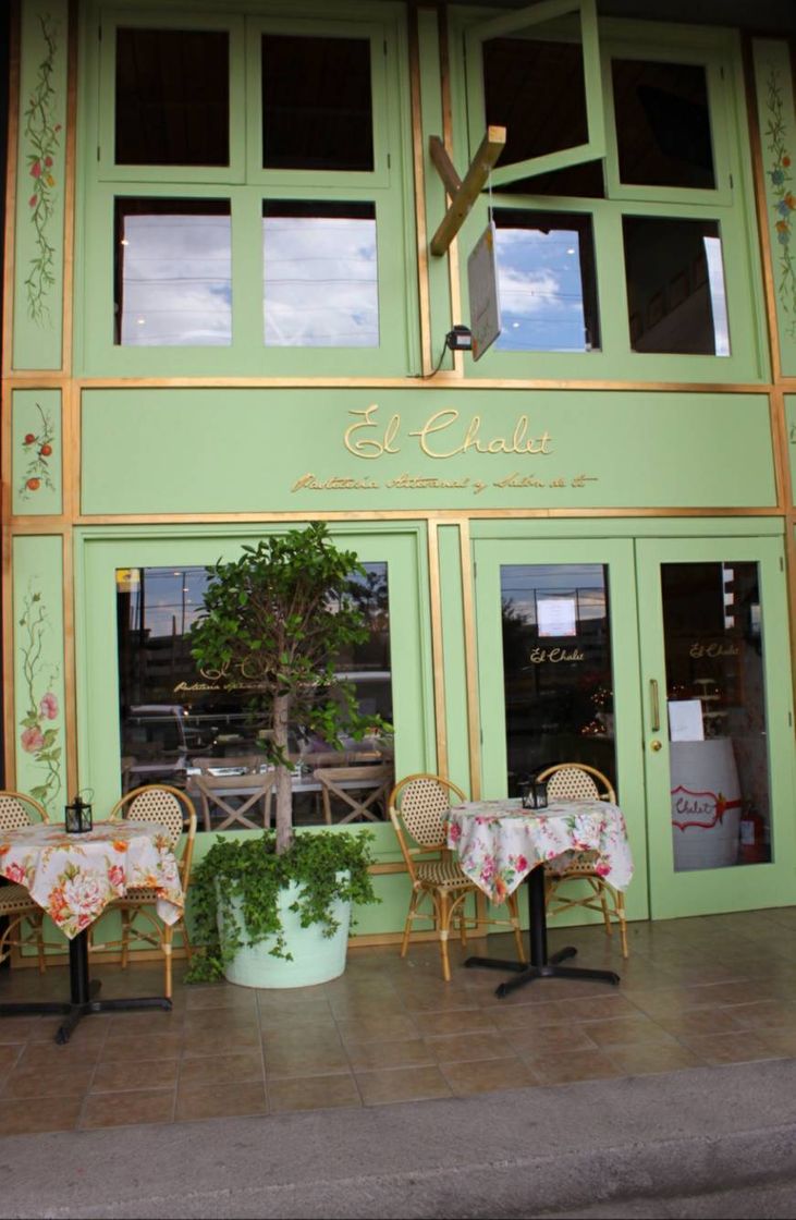 Restaurantes EL CHALET Pastelería y Salón de Té