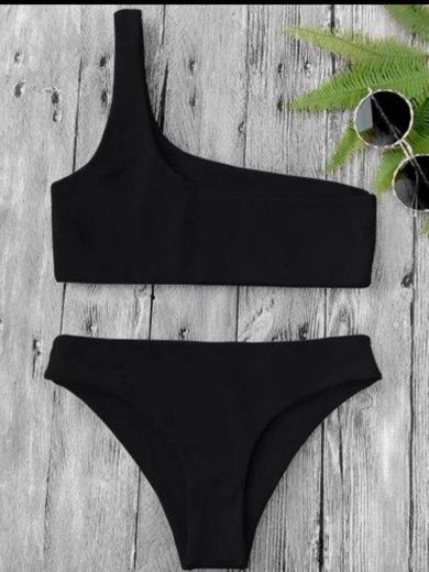 Black swimsuit 