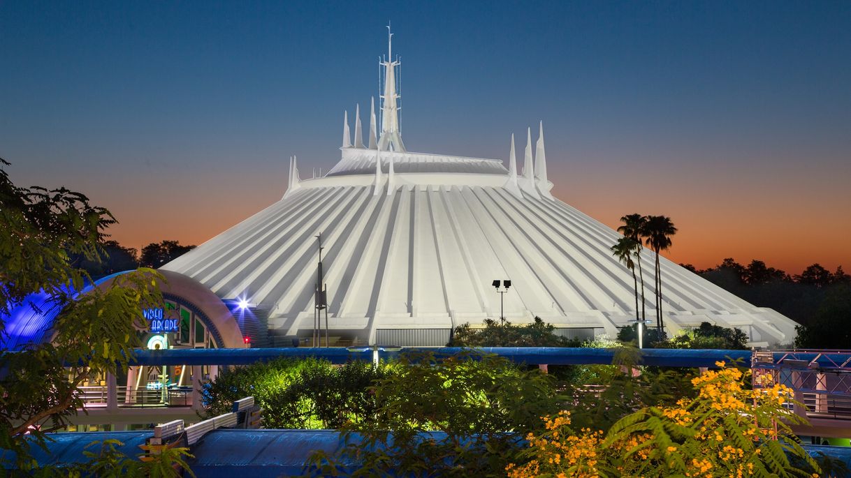 Lugar Space Mountain