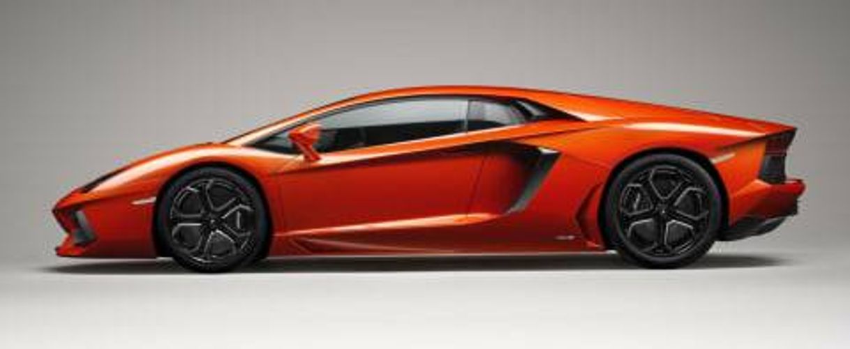 Social Lamborghini Aventador LP700-4