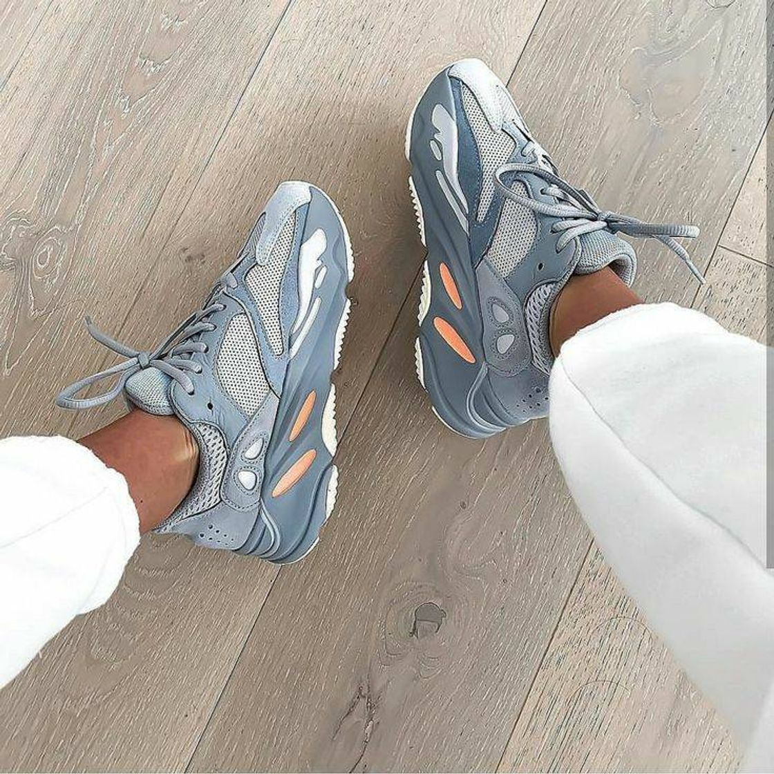 Fashion Yeezy Boost 700