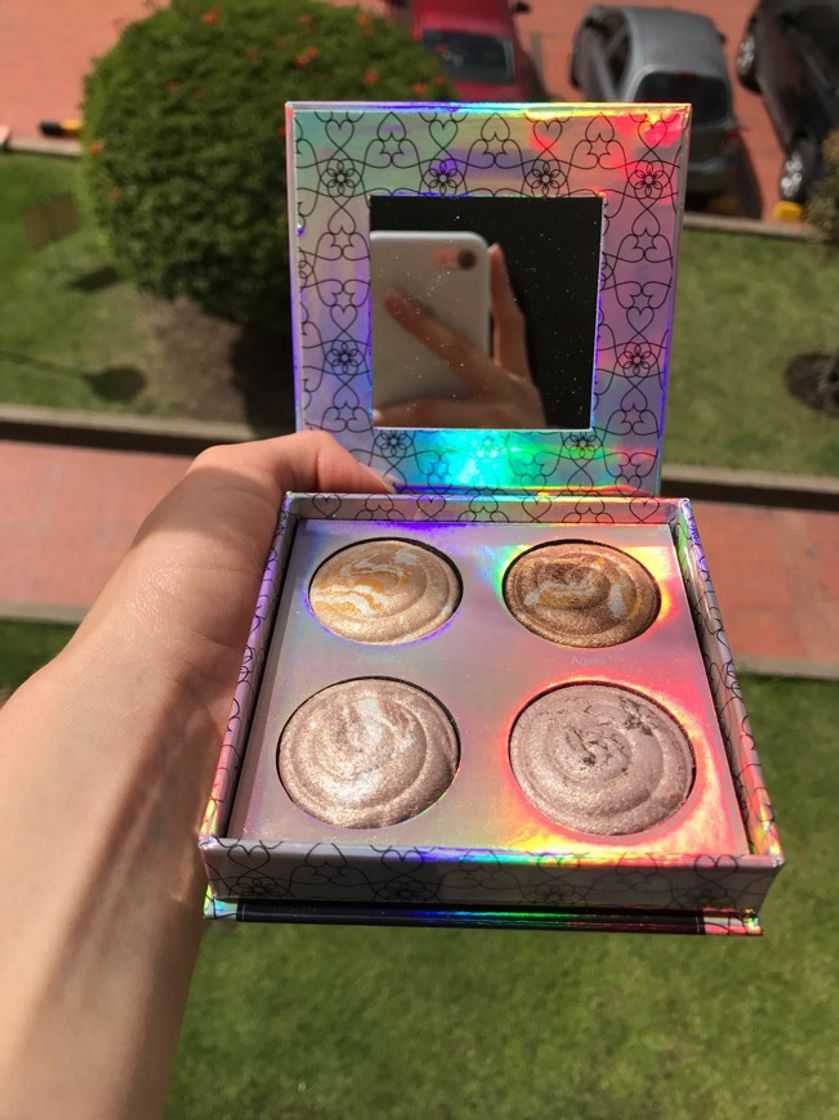 Moda Baked Powder-Highlight-DIVINE