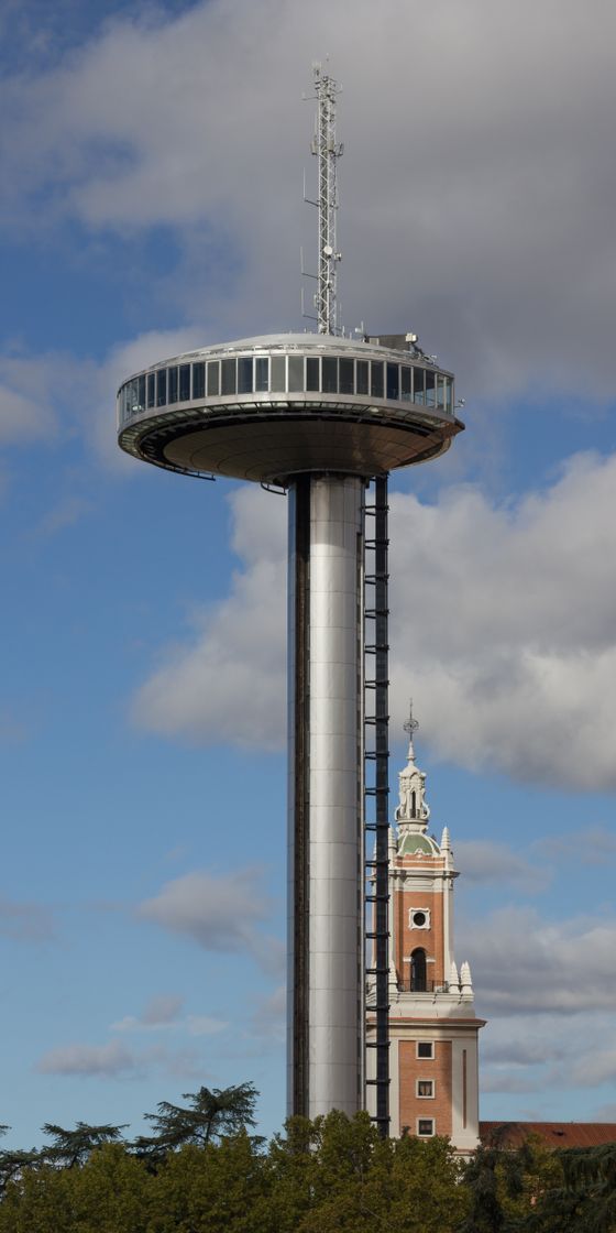 Place Faro de Moncloa