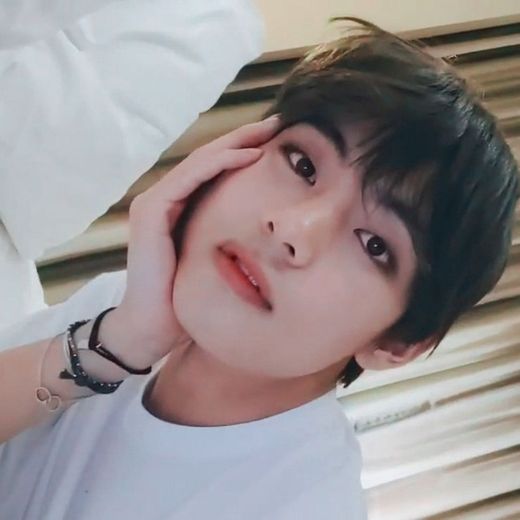 Kim Taehyung | V 