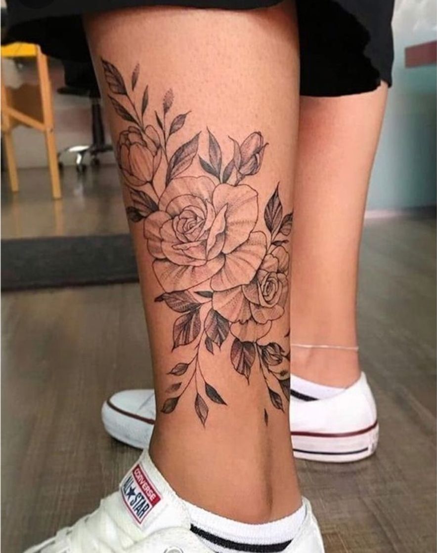 tatuagem na perna