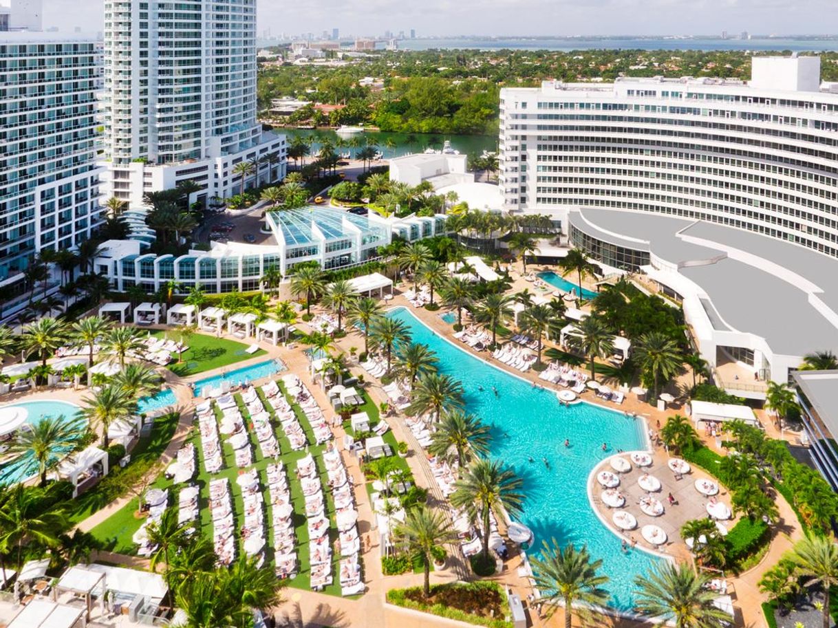 Lugar Fontainebleau Miami Beach