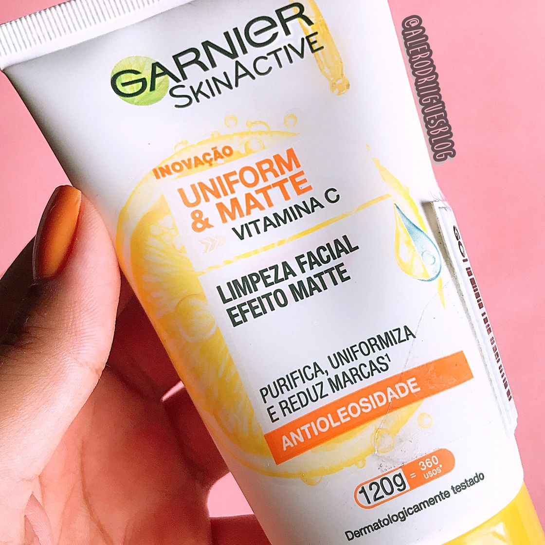 Moda Sabonete facial Garnier uniform e matte com vitamina c