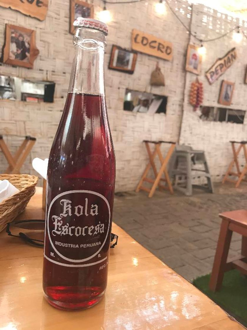 Moda Kola Escocesa