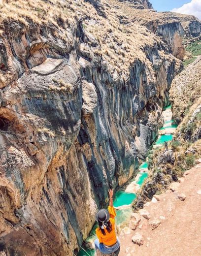 Millpu aguas turquesas de Ayacucho-Perú