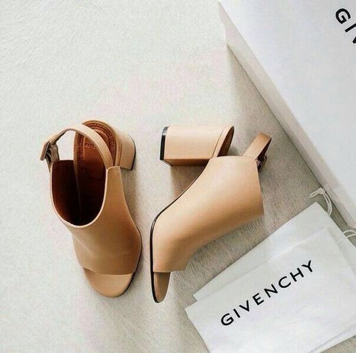 GIVENCHY BEAUTY ∷ Official Store ∷ GIVENCHY