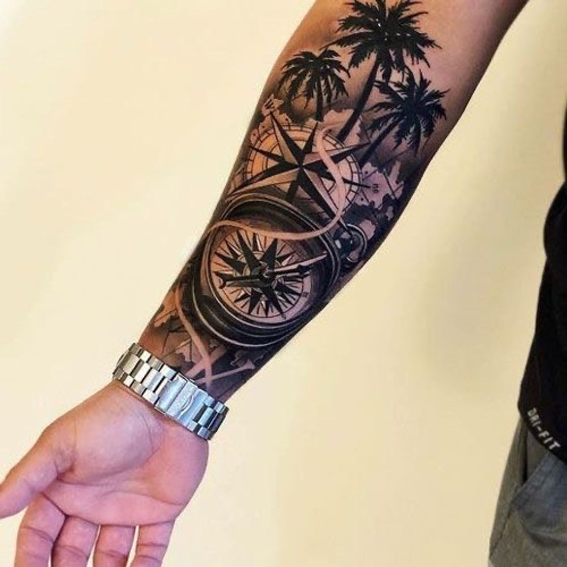 Social Tattoo masculina