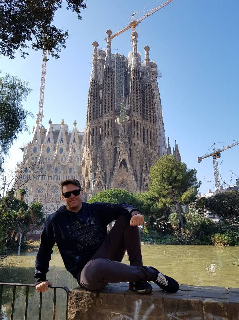 Lugar Basílica Sagrada Familia