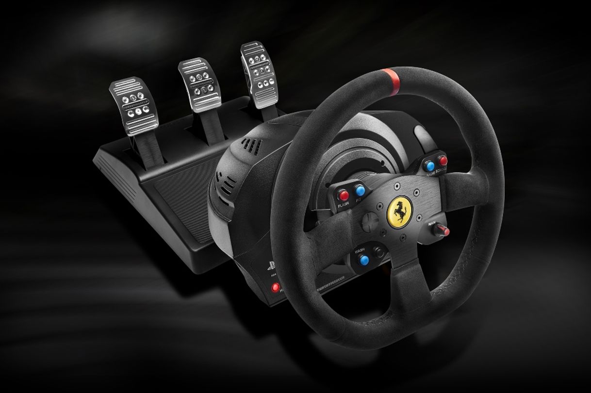 Electronic Thrustmaster T300 Ferrari Integral Alcantara Edition - Volante para PS4/PS3/PC