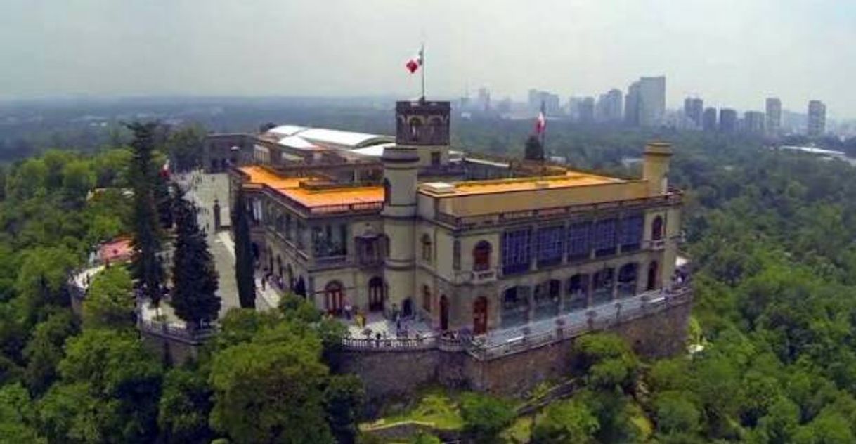 Place Chapultepec Castle