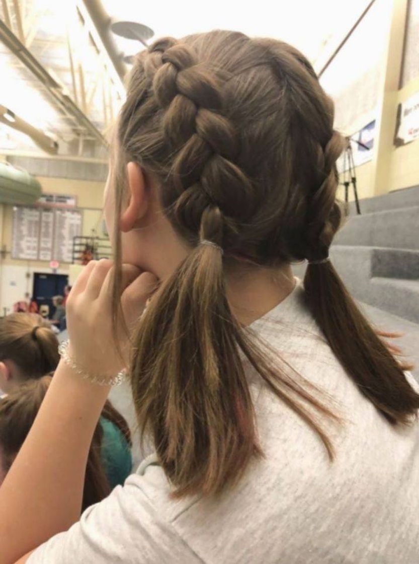 Moda Trenzas a cada lado 