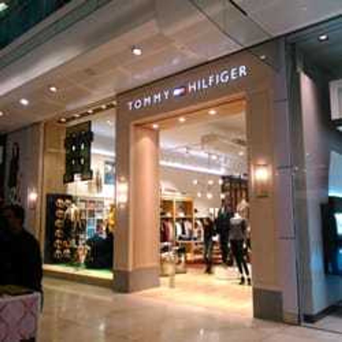 Lugar Tommy Hilfiger