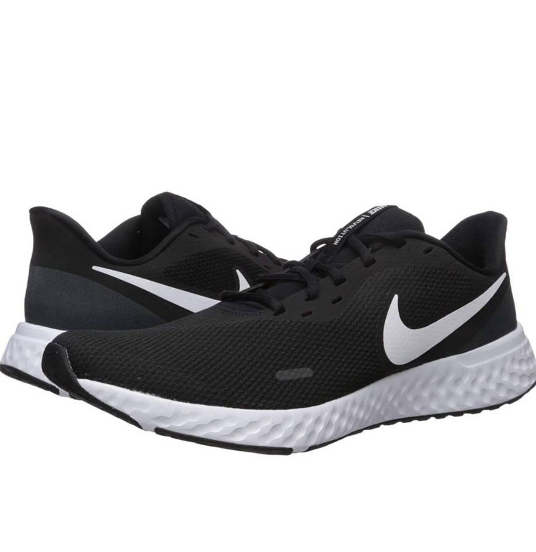 Social Nike Révolution 5