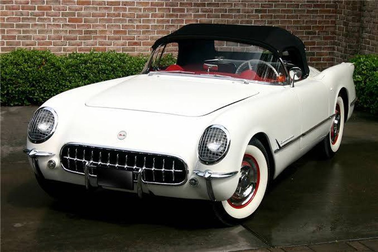 Social Chevrolet Corvette Convertible 