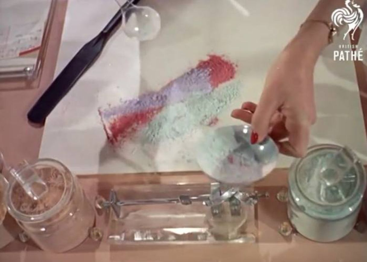 Social mistura de pó facial: cosméticos retrô 1958 👄