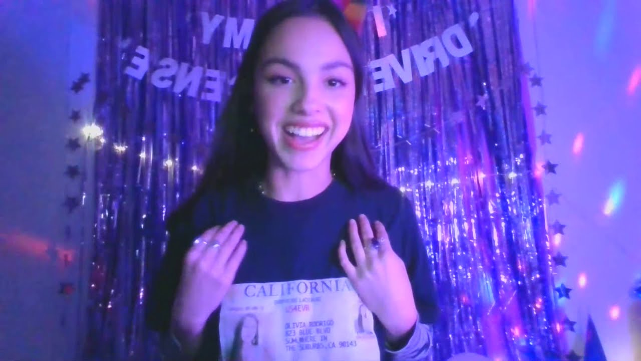 Canción drivers license - YouTube