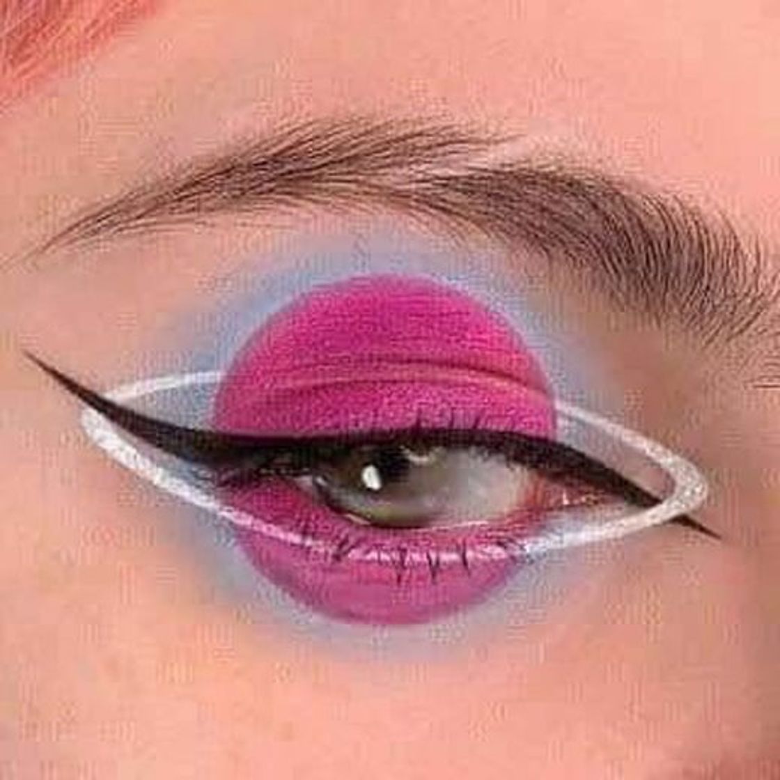 Social 𝐄𝐲𝐞𝐬 