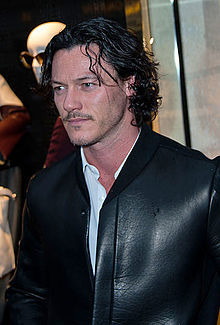 Moda Luke Evans - Wikipedia