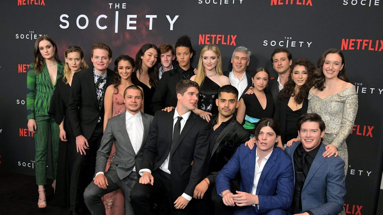 Serie The Society