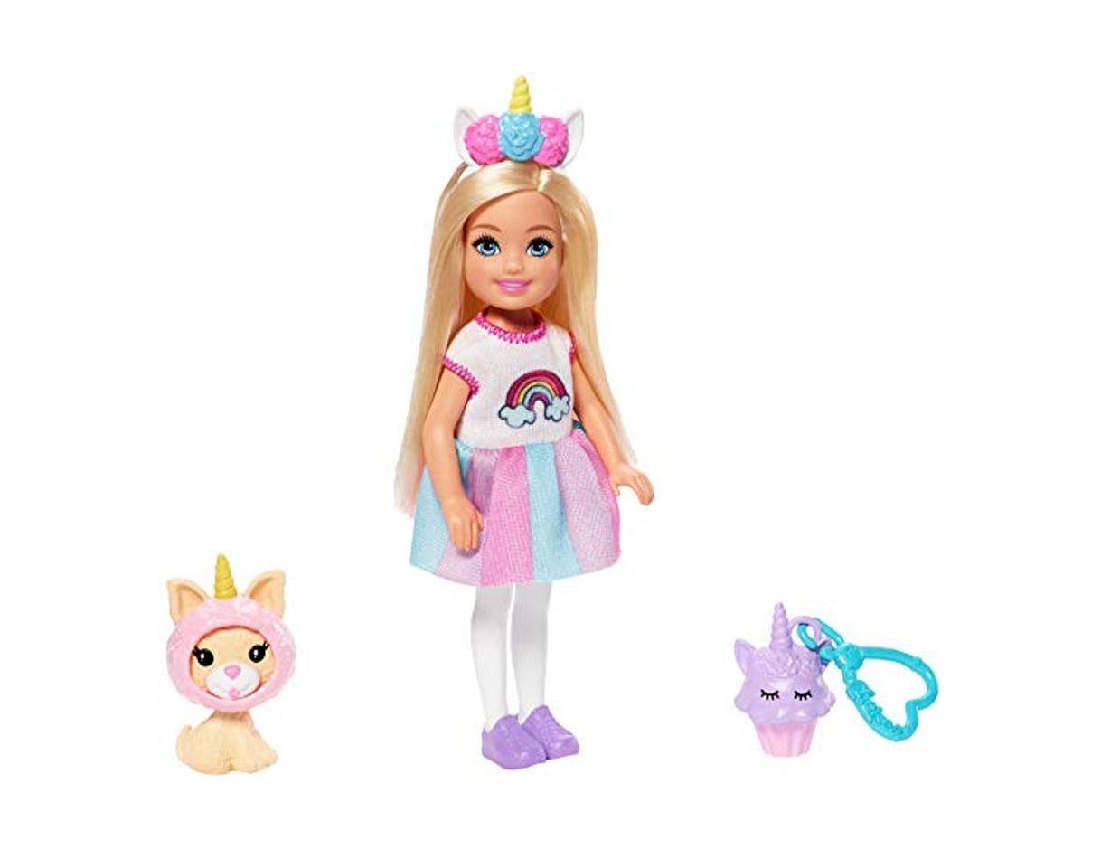 Social Barbie Chelsea Disfraz de Arcoiris, Muñeca con Accesorios y Mascota