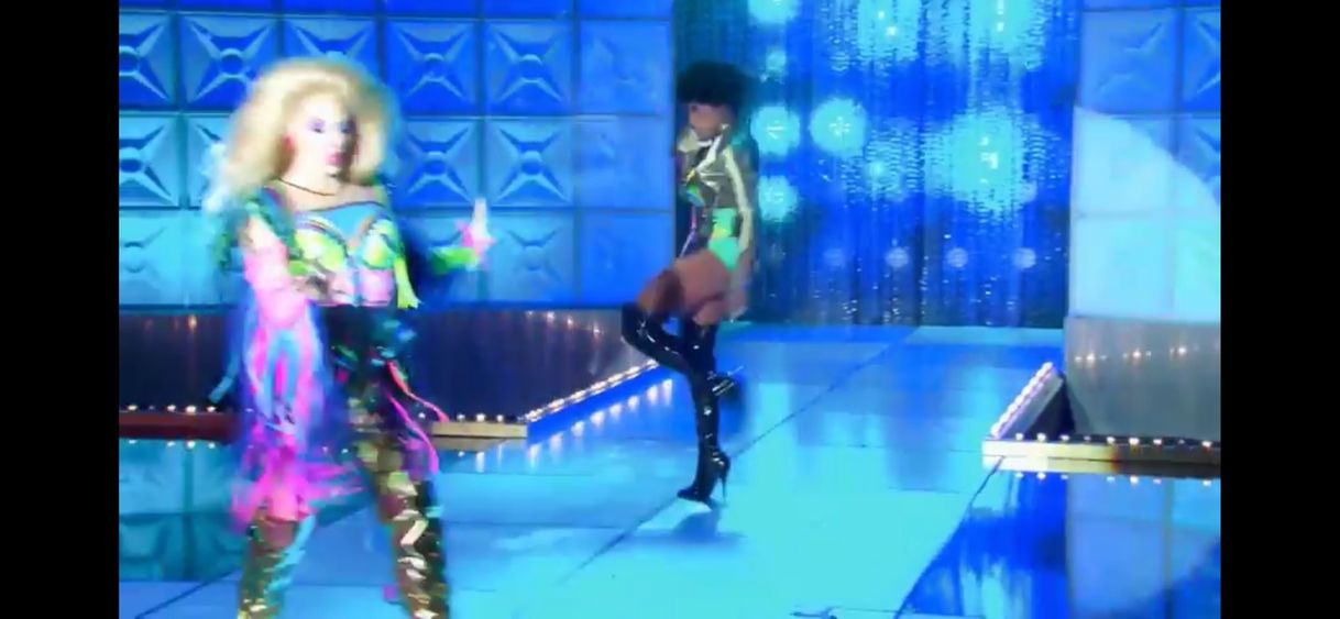 Moda Alyssa Edwards vs Shea Couleé. 