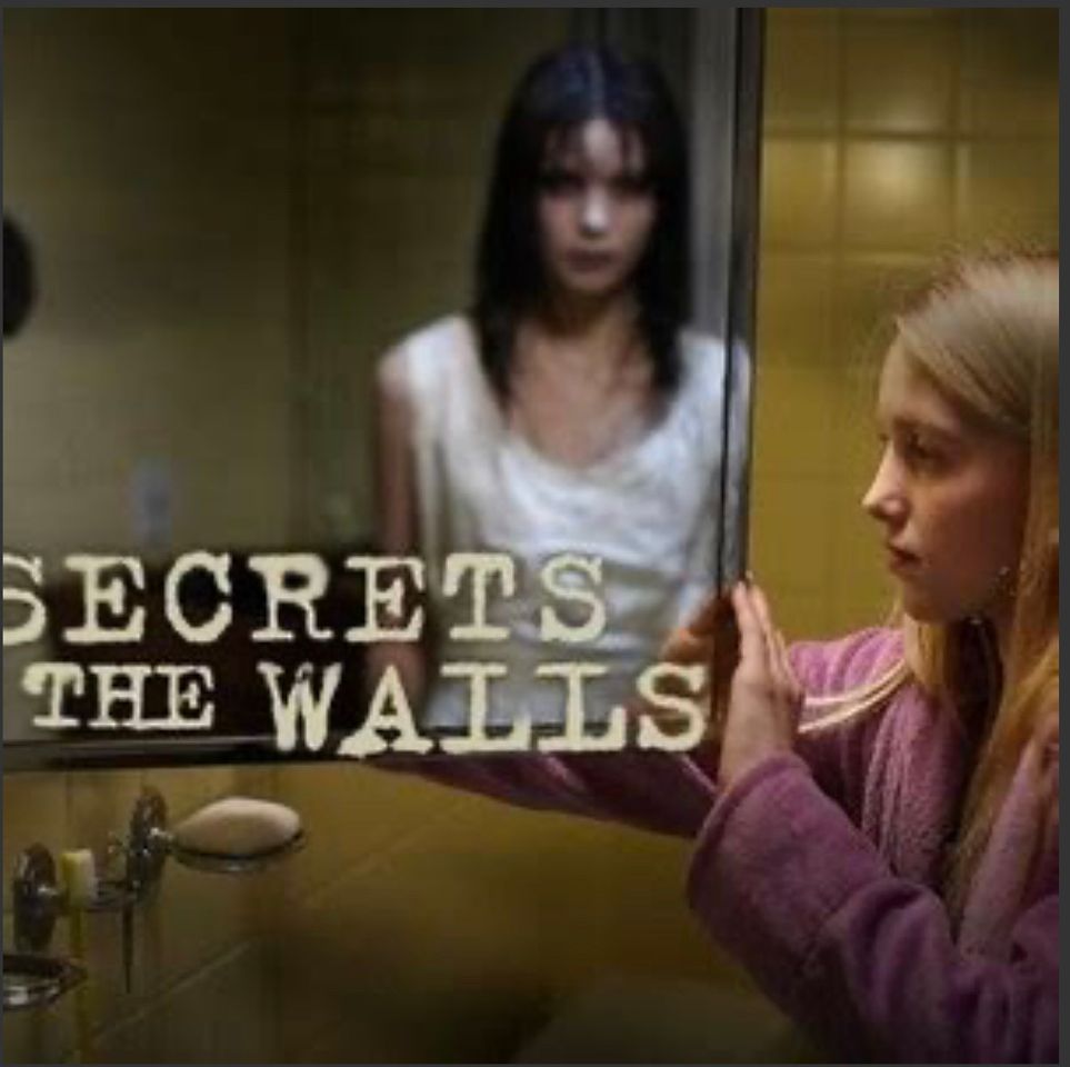 Moda Secrets In The Walls (2010)