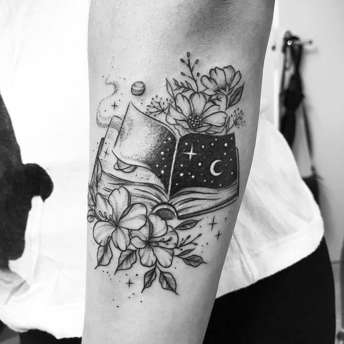 Fashion Tattoo para amante de livro ✨