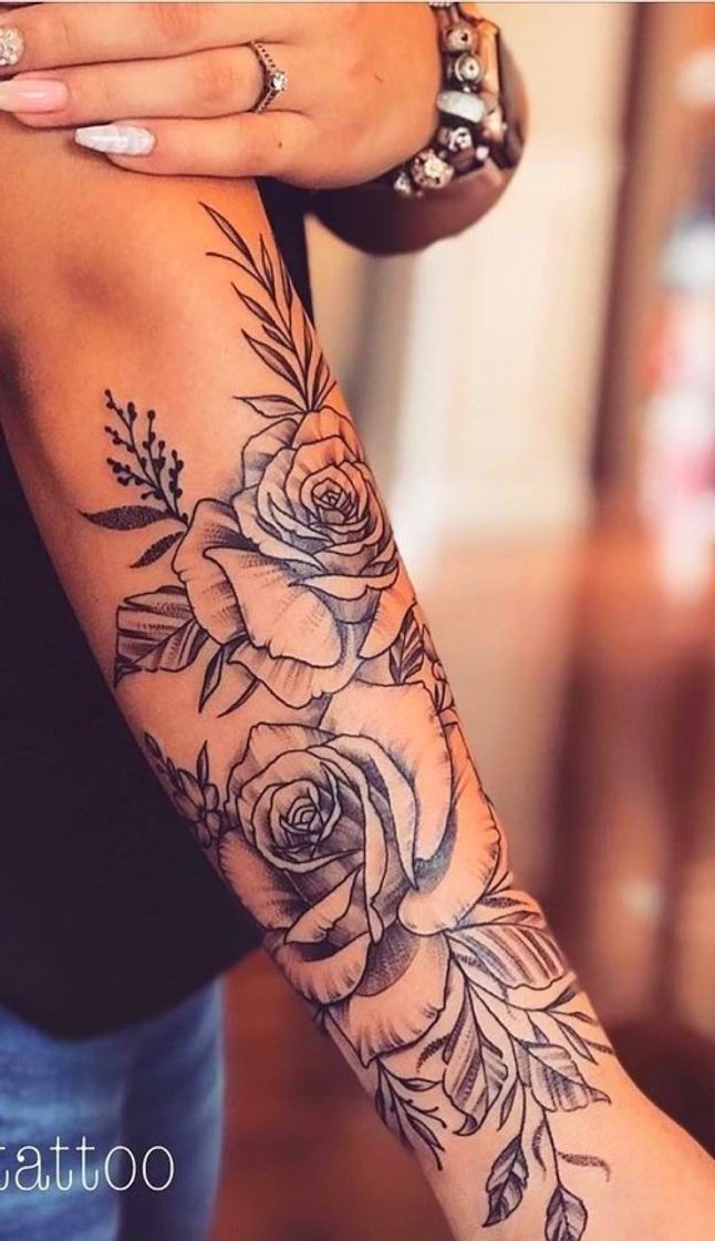 Moda Tattoo rosas