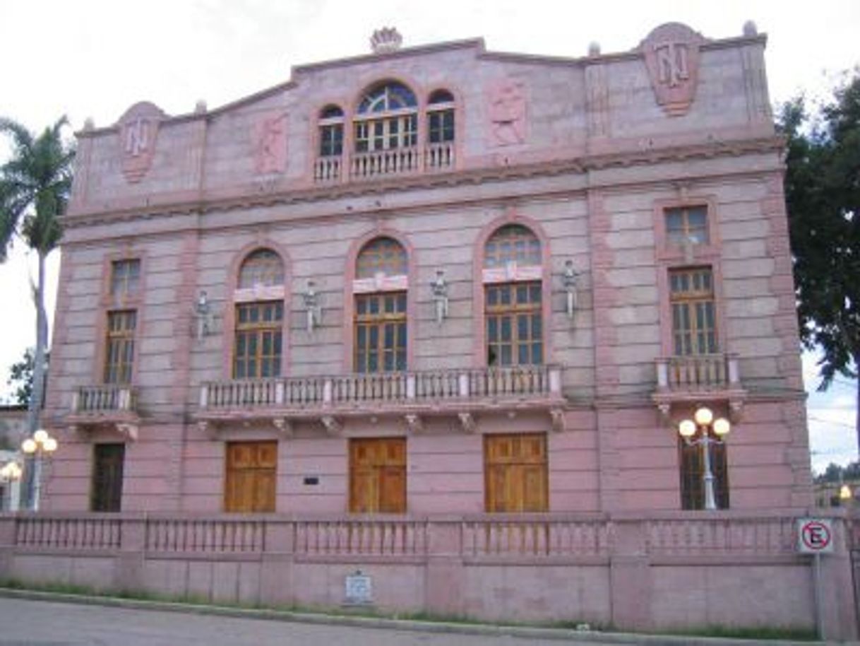 Place Teatro Nacional Manuel Bonilla