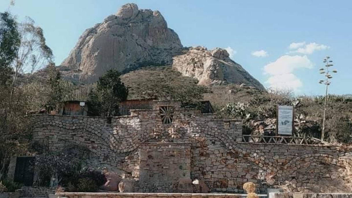 Place Peña de Bernal