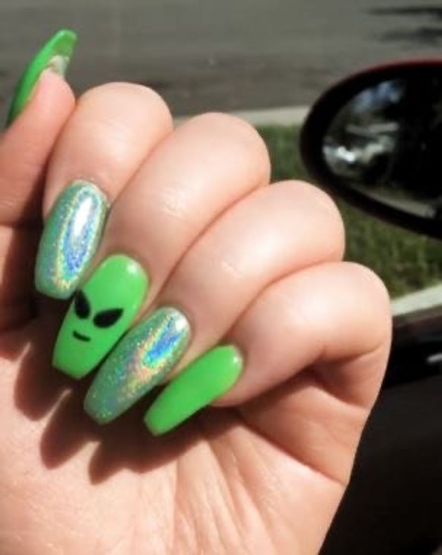 Fashion Holographic alíen nails 