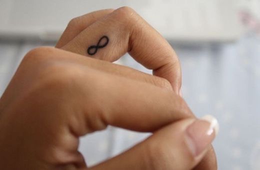 Tatuaje “infinito”