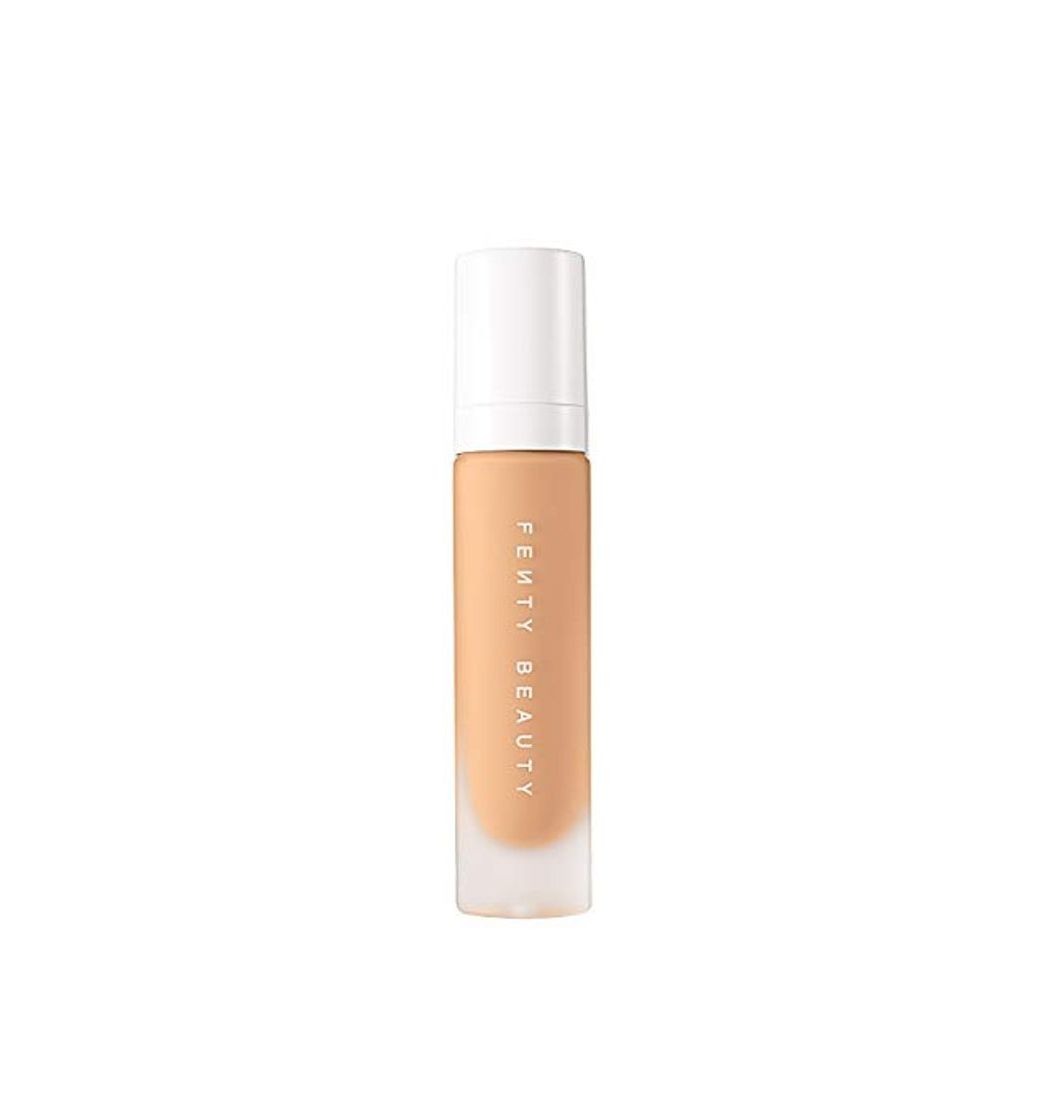 Social Base de maquillaje líquida Pro Filt'R de la marca FENTY BEAUTY by