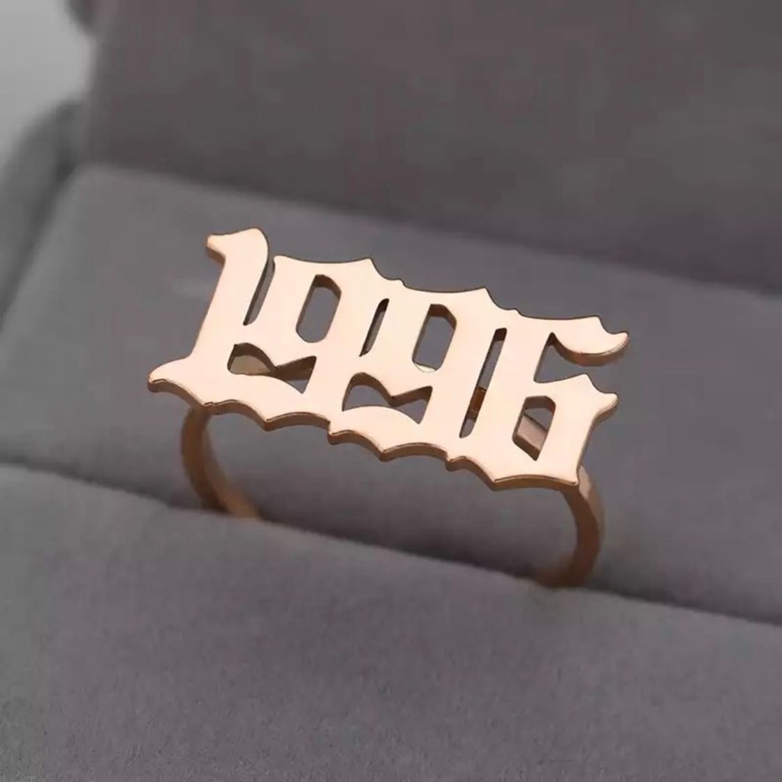 Social Anillo con año de nacimiento