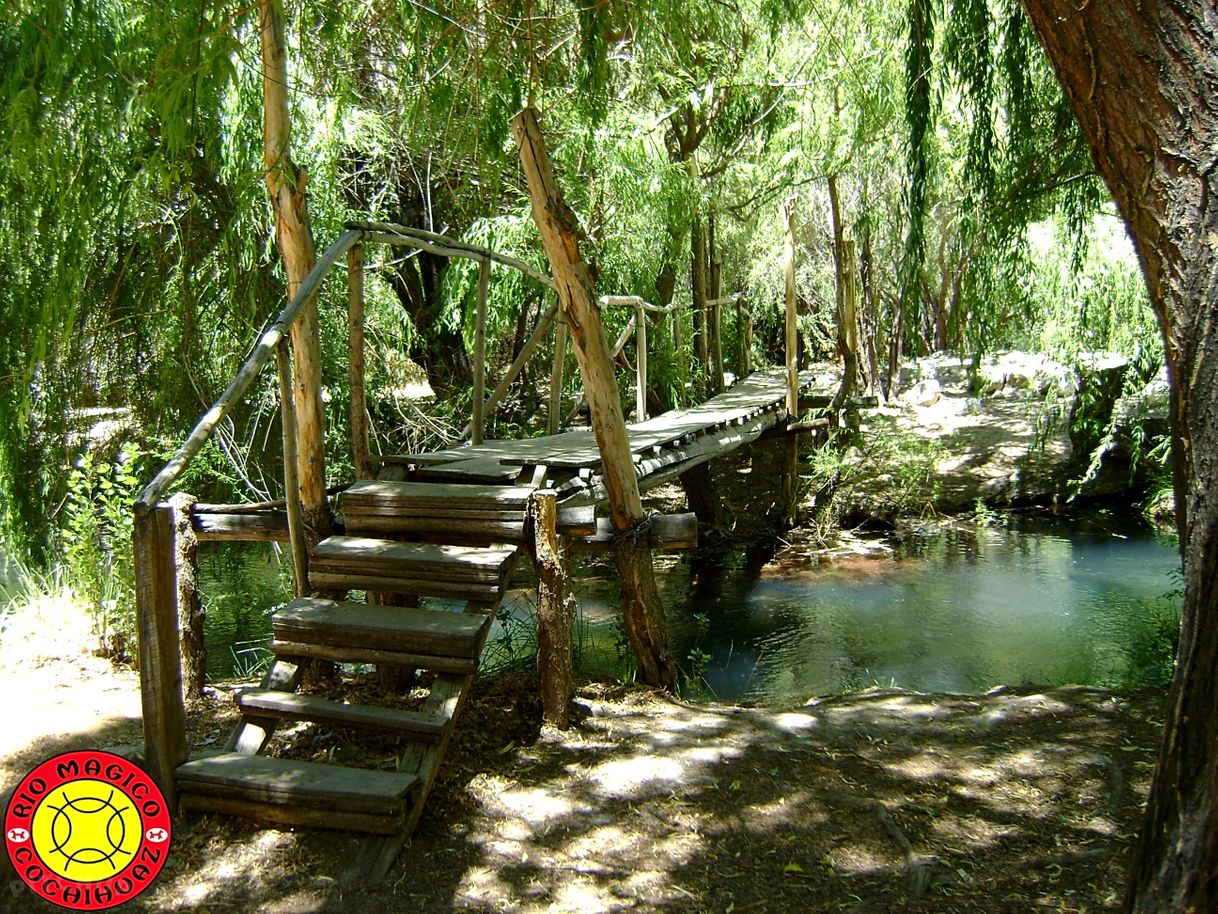 Lugar Camping Río Magico