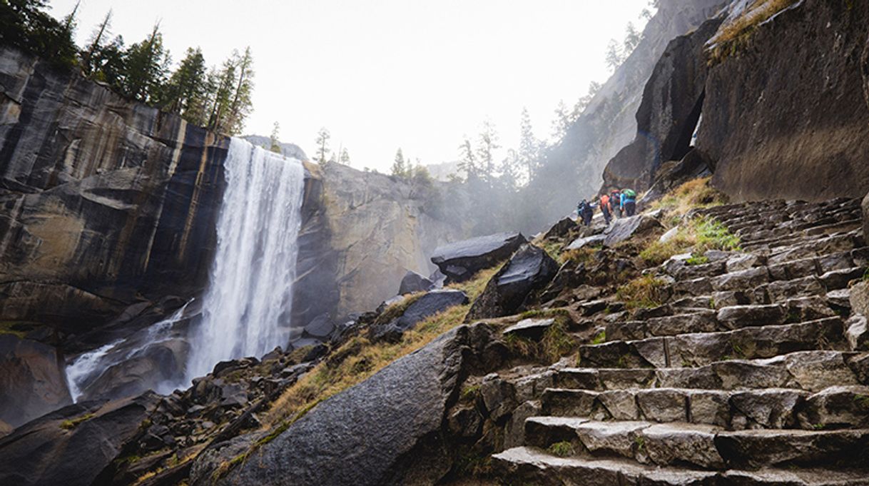 Place Mist Trail Trailhead