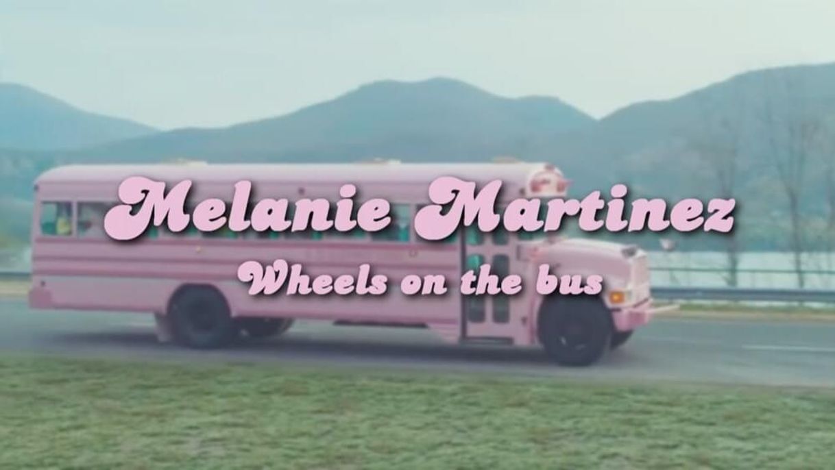 Fashion Wheels on the bus- Melanie martinez 